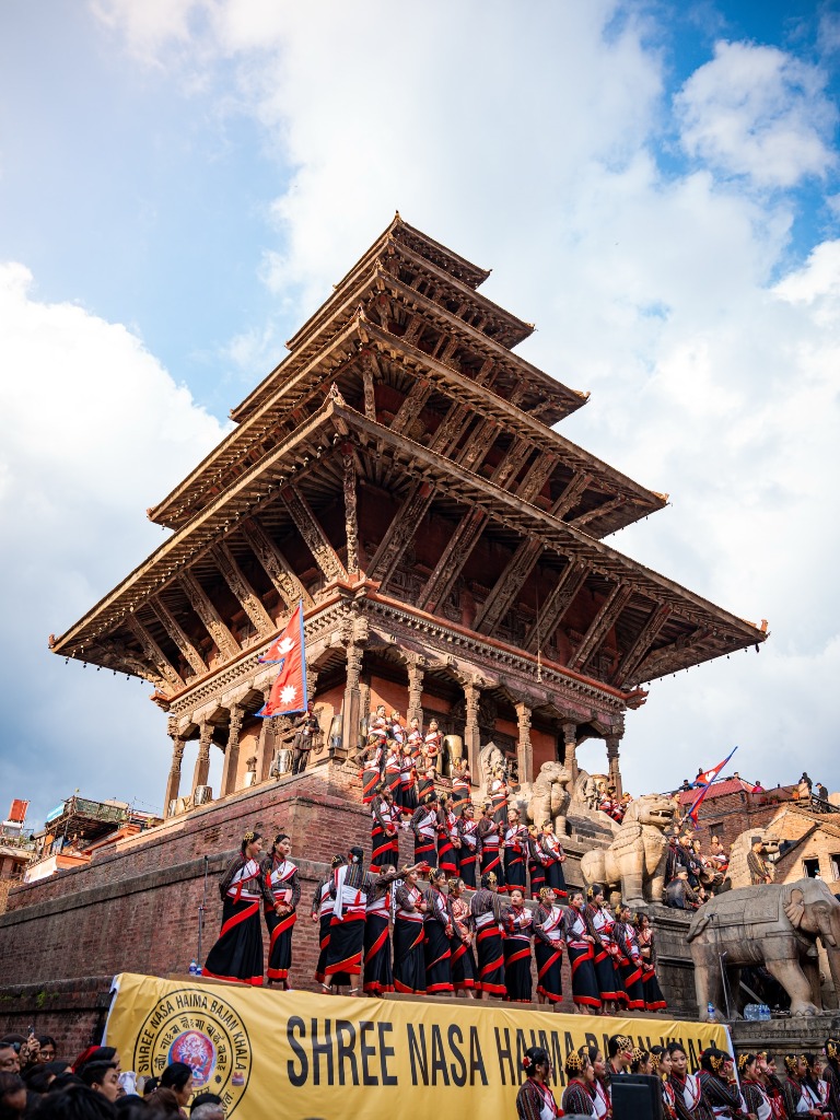 Dancers of the Five-Tiered Pagoda